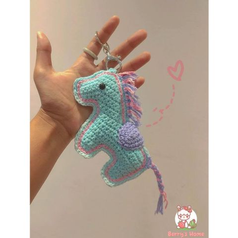 Móc Khóa Ngựa Len Handmade – Quà Tặng Nhỏ Xinh Ý Nghĩa