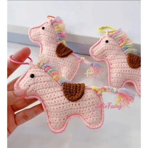 Móc Khóa Ngựa Len Handmade – Quà Tặng Nhỏ Xinh Ý Nghĩa