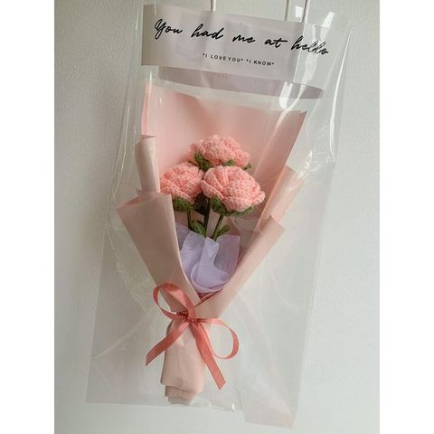 Bó hoa hồng len 3 bông dùng làm quà tặng