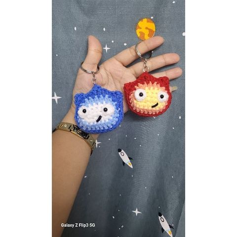 Móc khóa len lửa và nước treo balo, làm quà tặng