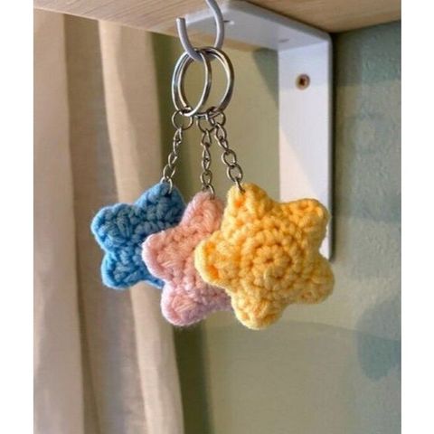 Móc khóa hình ngôi sao bằng len nhiều màu Handmade