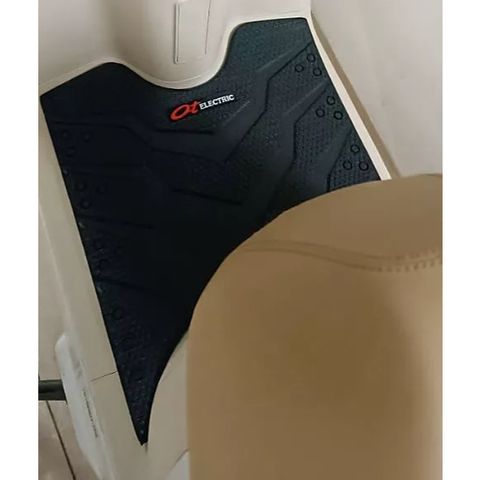 Thảm Lót Sàn Xe Điện YADEA Osta , Osta H+, Osta P, Osta bản đổi Pin (Cao su phom zin bền bỉ )