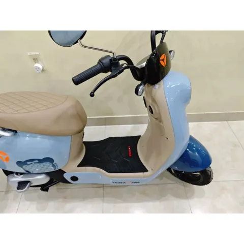 Thảm lót sàn xe điện Yadea  iCute  ( Cao su , dày dặn , dai dai , dể vệ sinh , chống trơn)
