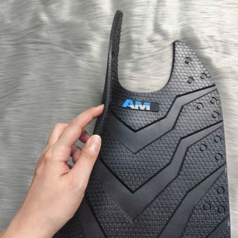 Thảm Lót Sàn Xe Điện Amio Cao Cấp - Chống Nước, Chống Trượt, Ôm Khít Form Xe, Dễ Vệ Sinh