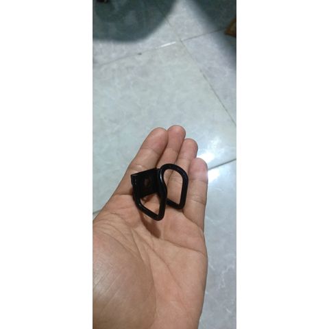Móc Chữ U gắn dàn áo xe máy, xe ga, xe điện ( ốc 5 li gắn dàn áo , ốc 6 li gắn 2 bên baga và ở giữa các loại xe)