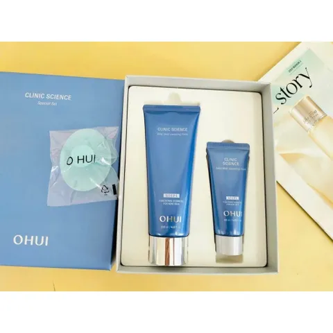 Sữa rửa mặt Ohui xanh hàn quốc cho da mụn