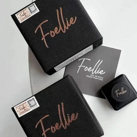 [ Chính hãng] Nước hoa vùng kín Foellie màu Đen 5ml