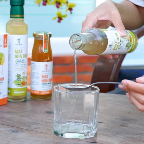Giấm mật hoa dừa Sokfarm 500ml - giấm hữu cơ của Việt Nam