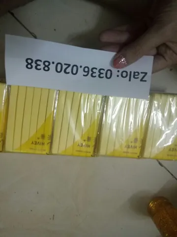 1 cây bông rửa mặt 20 gói