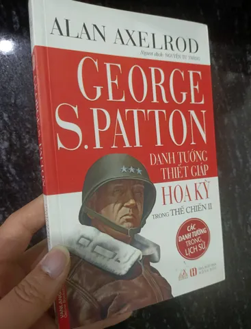 George Patton - Danh tướng thiết giáp Hoa Kỳ trong thế chiến thứ II (Sách cũ)