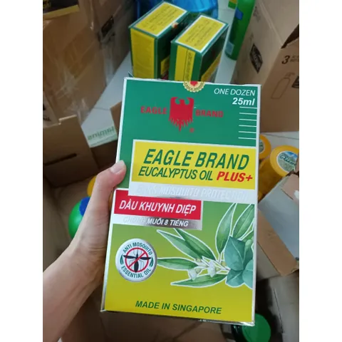 [1 chai] Dầu Eagle Brand, dầu khuynh diệp con ó 2 Nắp Hàng Singapore