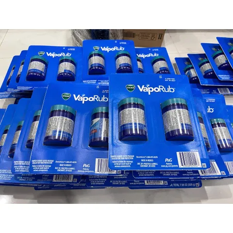 Dầu cù là Vicks Vaporub Mỹ ấm ngực giảm ho, giảm đau dành cho người lớn và trẻ em từ 2 tuổi