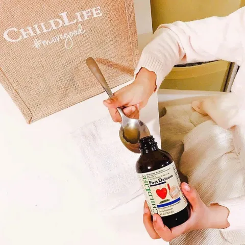 MỘT CHAI Tăng đề kháng Echinacea Childlife USA 30ml cho bé chính hãng