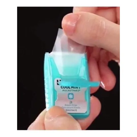Miếng ngậm thơm miệng Listerine Pocketpaks (Vĩ 3 hộp x 24 miếng)
