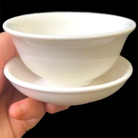 Bộ 2 chén đĩa men sứ trắng cao cấp Vinamilk loại 10 cm - Hàng khuyến mãi - Mã số 1008 803811