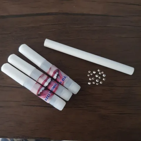 [freeship ] combo 50 viên đá đính-loại chân bằng- size 2li. 2li5, 2li7  tặng kèm dụng cụ tự đính tại nhà- đá đính trang