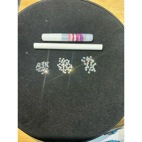 Combo 16 Viên Đá Đính-Loại Chân Bằng- size 2li. 2li5, 2li7  tặng kèm dụng cụ tự đính tại nhà- đá đính trang trí