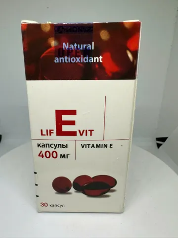 Vitamin E Zennova đỏ 400 của Nga
