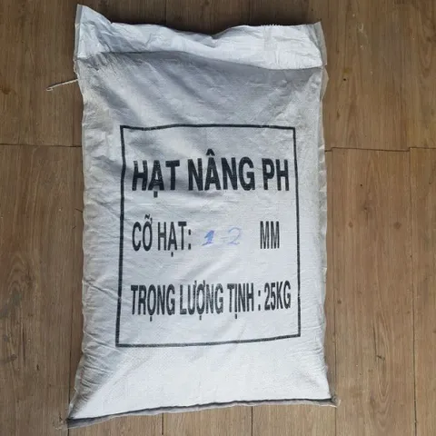 3 kg hạt nâng PH - Nên sử dụng hạt nâng pH khi nguồn nước đầu vào có độ pH từ 4.0 – 6.0.