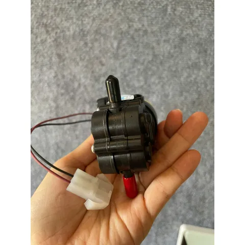 Bơm hút 24V Karofi - Dùng cho máy không sử dụng bình áp model O-D138, O-H128....