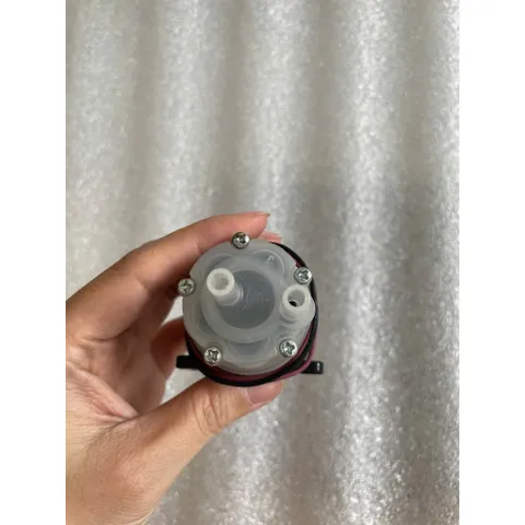 Bơm hút Karofi sử dụng cho cây nước nóng lạnh + 2 cút