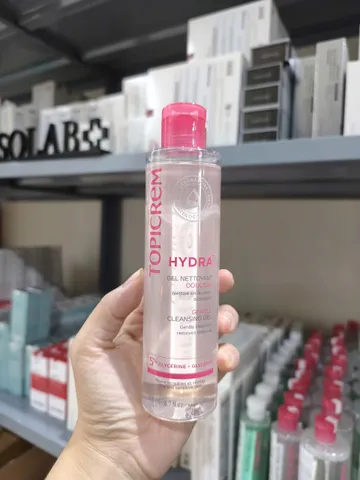 TOPICREM Gel rửa mặt không chứa xà phòng dưỡng ẩm da khô và nhạy cảm HYDRA+ 200ML