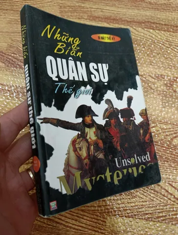 Những bí ẩn quân sự Thế Giới (sách cũ)