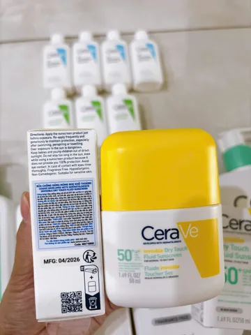 Sữa Chống Nắng Cerave Invisible Dry Touch Fluid Sunscreen SPF50+ PA++++ Giảm Dầu Mỏng Nhẹ Khô Thoáng 50ml