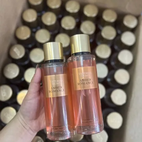Xịt thơm toàn thân Victoria’s Secret AMBER ROMANCE 250ml 807079