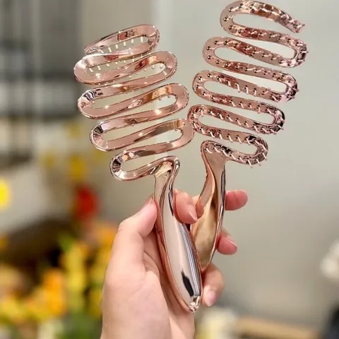 Lược với thiết kế răng lược uốn lượn hình chữ S độc đáo giúp nâng chân tóc và tạo độ phồng tự nhiên gỡ rối giảm rụng 807083