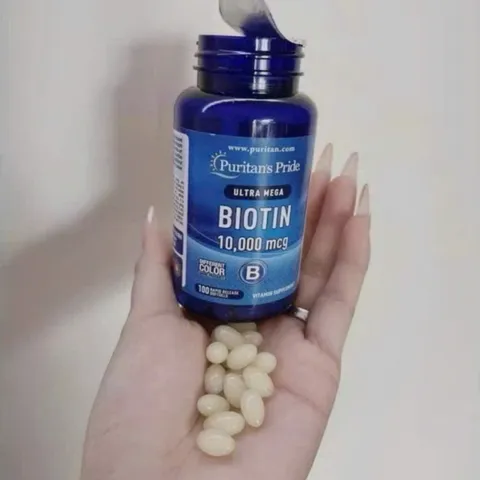 Viên uống Puritan's Pride Ultra Mega Biotin 10000 mcg |100 viên| Thúc đẩy trao đổi chất & Hỗ trợ phục hồi nhanh các vấn đề về tóc/da/móng [S/P Chuẩn Mỹ]