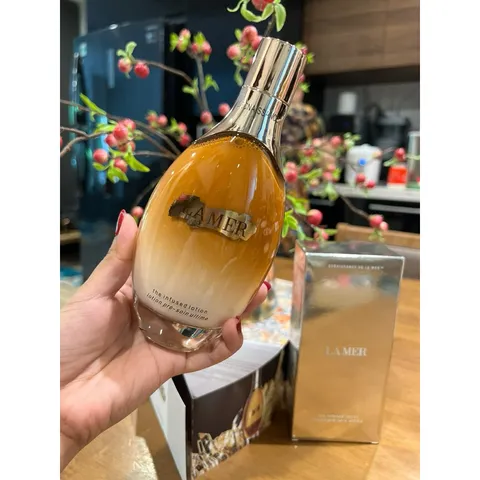 La mer Tinh Chất Vàng Nước Biển 150ml Hai Trong Một Chống Nếp Nhăn Làm Săn Chắc Da 807504