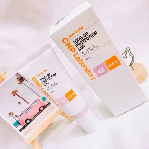 Kem chống nắng vật lý CNP nâng tone da 50ml 807570