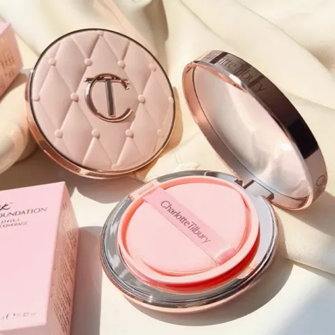 Phấn Nước Tạo Hiệu Ứng Sáng Mịn Tự Nhiên CT Pillow Talk Beautifying Cushion Foundation 12g Tone da sáng 807976