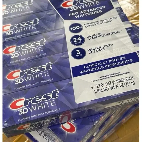 ( MẪU MỚI 147GR )  KEM ĐÁNH RĂNG CREST 3D WHITE ADVANCED TRIPLE WHITENING   NỘI ĐỊA MỸ 808468