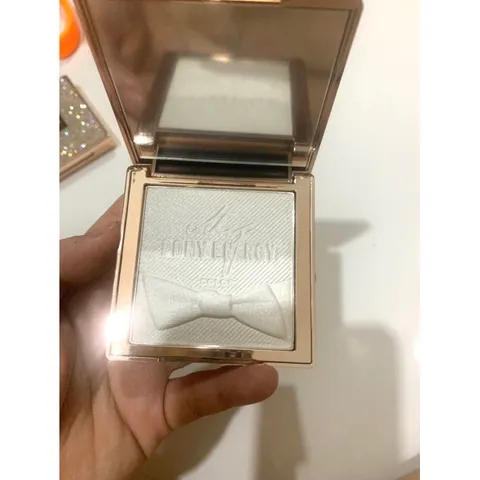 Phấn Bắt Sáng Và Tạo Khối Toàn Diện Miss beauty Màu Nhũ Kim Tuyến Mịn Tự Nhiên trang điểm lấp lánh ánh chuyên nghiệp 808801