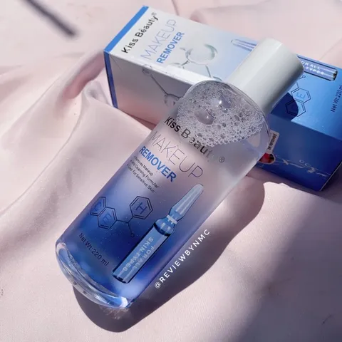NƯỚC TẨY TRANG Kiss Beauty DÀNH CHO MỌI LOẠI DA 220ml 808906