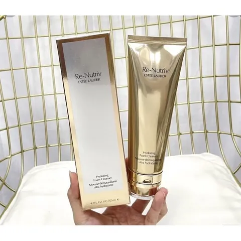 [Hàng mới về] Sữa rửa mặt Estee Lauder Pet Platinum dưỡng ẩm làm mịn làn da 125ml 809172