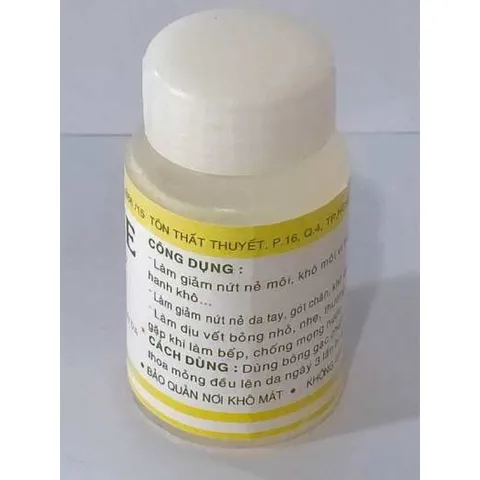 Vaseline Thiên Ngân (Lọ 20g) Dưỡng mềm môi, làm lành vết thương, giảm nứt nẻ…