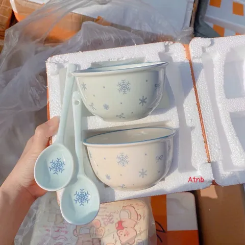 sét 2 bát kèm 2 thìa họa tiết bông tuyết – đơn giản mà cực xinh 🥣✨