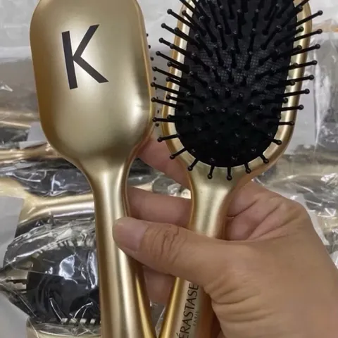 Lược gỡ rối massage Kéras Gift Bản gift của Kéras, cực xinh để tặng hoặc dùng kèm routine chăm sóc t...  Không hỗ trợ