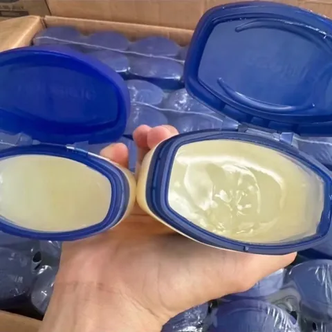 Sáp dưỡng ẩm 49g 812085