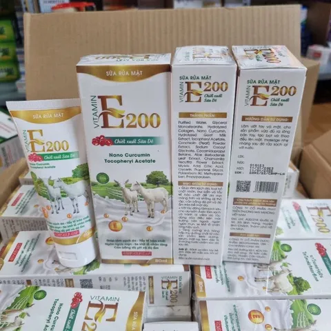 Sữa Rửa Mặt VITAMIN E200 Chiết xuất Sữa Dê (Tuýp 80ml) Làm sạch da, loại bỏ chất nhờn, bụi bẩn và tẩy tế bào chết.