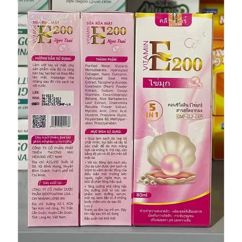 SỮA RỬA MẶT VITAMIN E200 NGỌC TRAI 5 in 1 (Tuýp 80ml) GIÚP SẠCH DA, TẨY TẾ BÀO CHẾT, NGĂN NGỪA MỤN, SE KHÍT LỖ CHÂN LÔNG