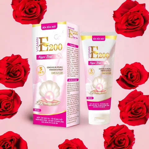 SỮA RỬA MẶT VITAMIN E200 NGỌC TRAI 5 in 1 (Tuýp 80ml) GIÚP SẠCH DA, TẨY TẾ BÀO CHẾT, NGĂN NGỪA MỤN, SE KHÍT LỖ CHÂN LÔNG