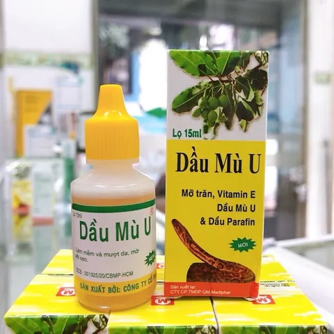 DẦU MÙ U QUANG MINH (Cha 15ml) Dầu Mù U làm mau lành các vết thương, Mau liền da, liền sẹo, bỏng.