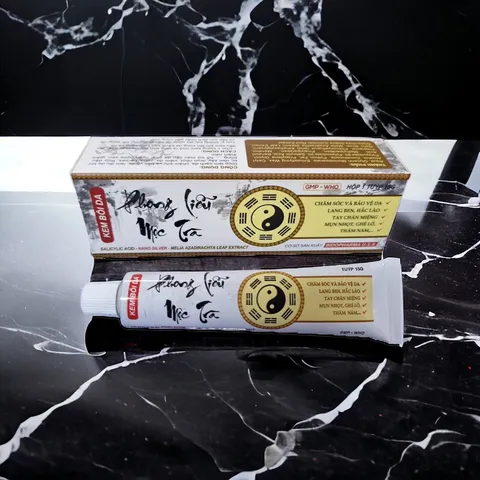 Kem bôi da Phong Liễu Mộc Trà (Tuýp 15g) Chăm sóc và bảo vệ da: lang ben, hắc lào, tay chân miệng, mụn nhọt, ghẻ lỡ…