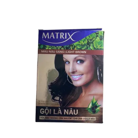 GỘI LÀ NÂU MATRIX (Hộp 10 gói) Mang lại mái tóc nâu sáng tự nhiên và mềm mượt, dễ chải.