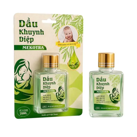 Dầu khuynh diệp Mekotra (Chai 28ml) giúp làm ấm cơ thể và giữ ấm cho bé.