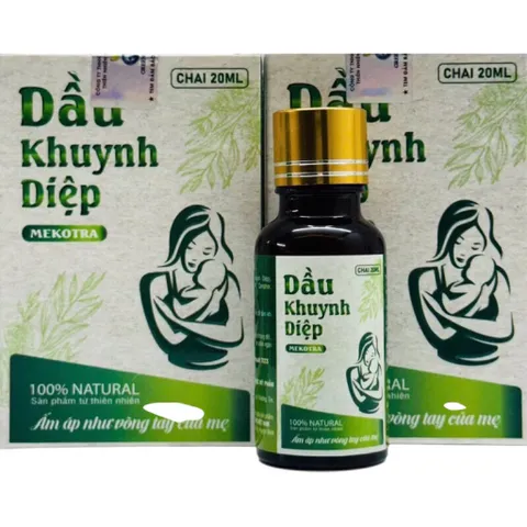 Dầu khuynh diệp Mekotra (Chai 28ml) giúp làm ấm cơ thể và giữ ấm cho bé.
